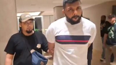 Momen Polisi Tangkap