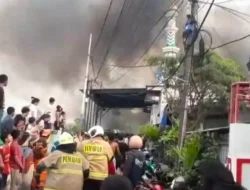 Korban Kebakaran SUTT di Jatipulo Tagih Janji Pemulihan Rumah Bukan Uang Tunai