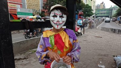 Wajah Baru Badut Jalanan Pergeseran Makna dan Hilangnya Esensi Hiburan
