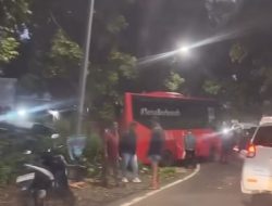 Bus Trans Semarang Tak Kuat Nanjak dan Hampir Masuk Jurang 5 Penumpang Luka-luka