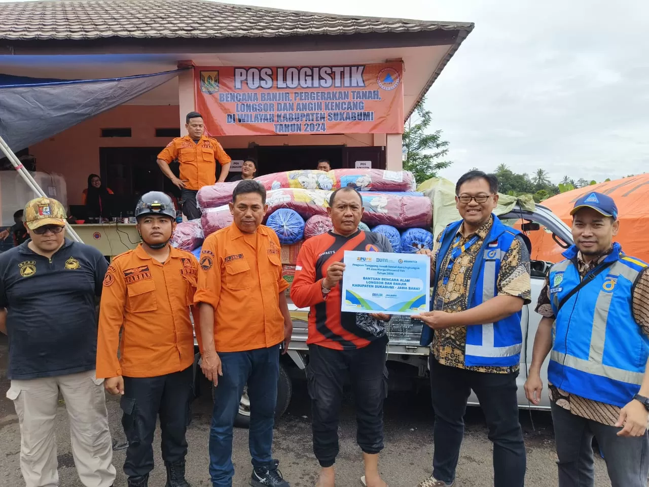 Sekolah Masih Berlumpur Siswa