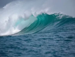 BMKG Keluarkan Peringatan Dini Gelombang Tinggi 2,5 Meter di Perairan Selatan Jabar