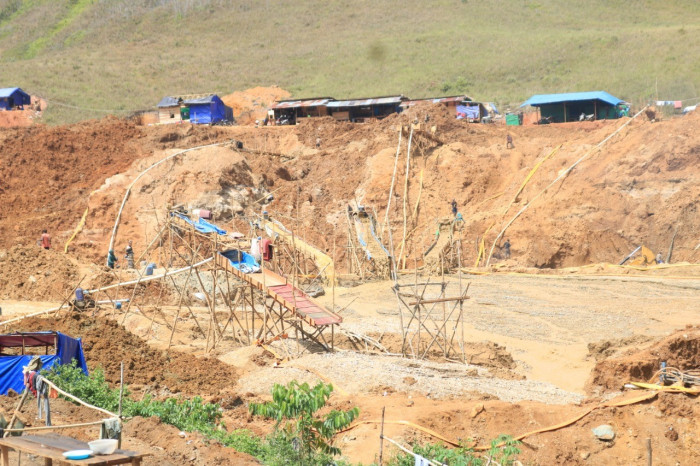 Penambang Emas Ilegal